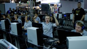 瑞士轮乱局：四队同分，加赛决出最终晋级名额